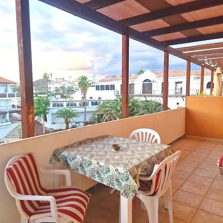 Bright And Spacious With Ocean View Apartment *
